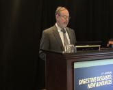 Guidelines demur, but probiotics, curcumin may help in some UC patients