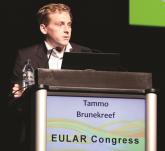 Three-drug combo keeps early RA at bay long term