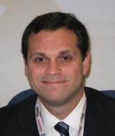 Onartuzumab plus erlotinib extended overall survival in MET-positive lung cancer