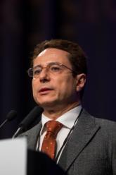 Bevacizumab Adds No Progression, Survival Benefits to Estrogen Therapy