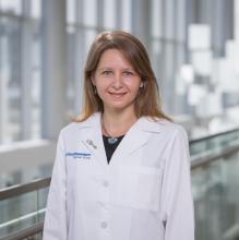 Dr. Una Makris, associate professor&nbsp;of internal medicine in the&nbsp;Division of Rheumatic Diseases and&nbsp;the School of Public Health at University of Texas Southwestern Medical Center in Dallas