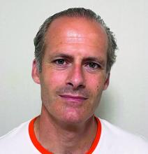 Dr. Maarten Moen, a sports medicine physician Maarten Moen, MD, from the Bergman Clinics Naarden (Netherlands)